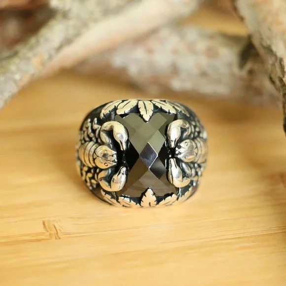 925 Sterling Silver Scorpio Men's ring - Picture 2 of 8